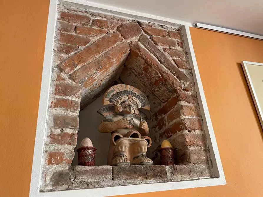 Immagine 23 di Appartamento in vendita  a Lucca