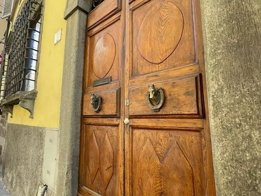 Immagine 34 di Appartamento in vendita  a Lucca