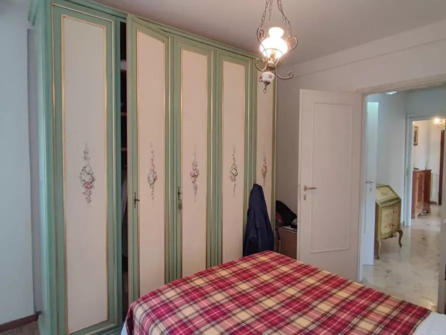 Immagine 17 di Mansarda in vendita  a Viareggio