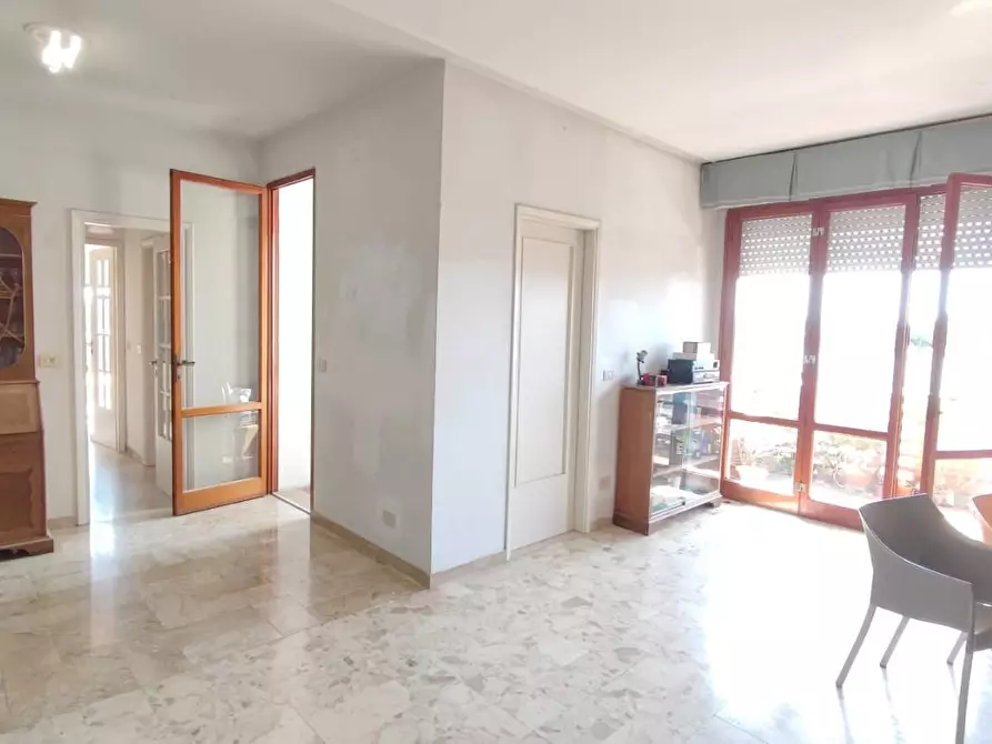 Immagine 4 di Mansarda in vendita  a Viareggio