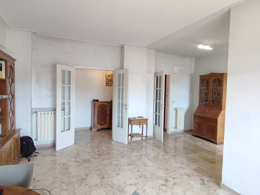 Immagine 5 di Mansarda in vendita  a Viareggio