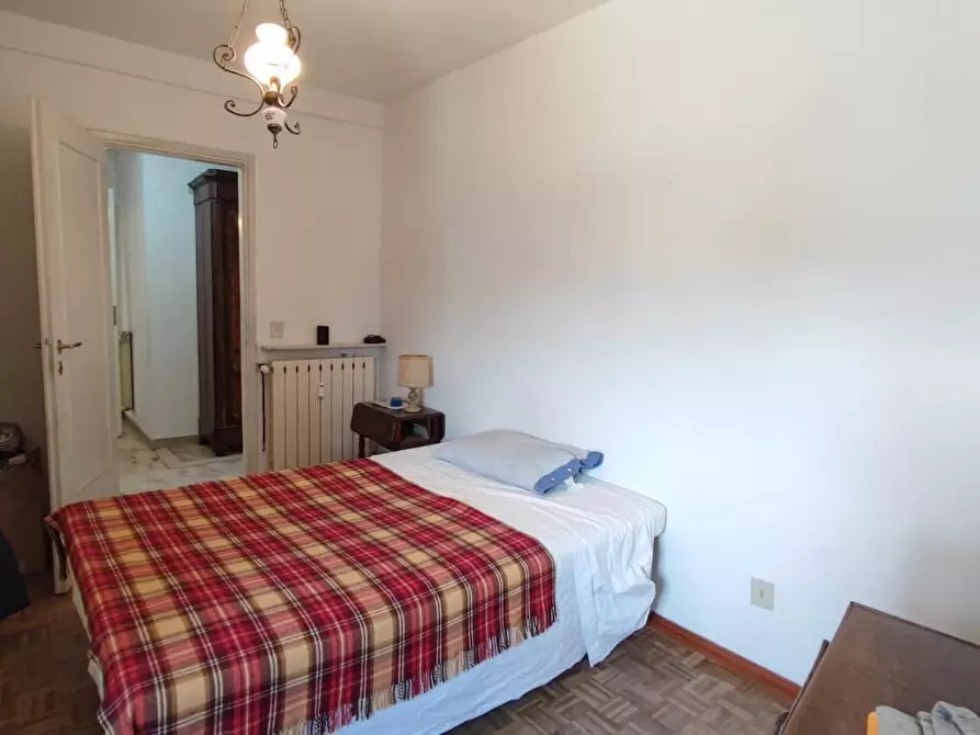 Immagine 19 di Mansarda in vendita  a Viareggio