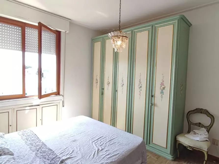 Immagine 16 di Mansarda in vendita  a Viareggio