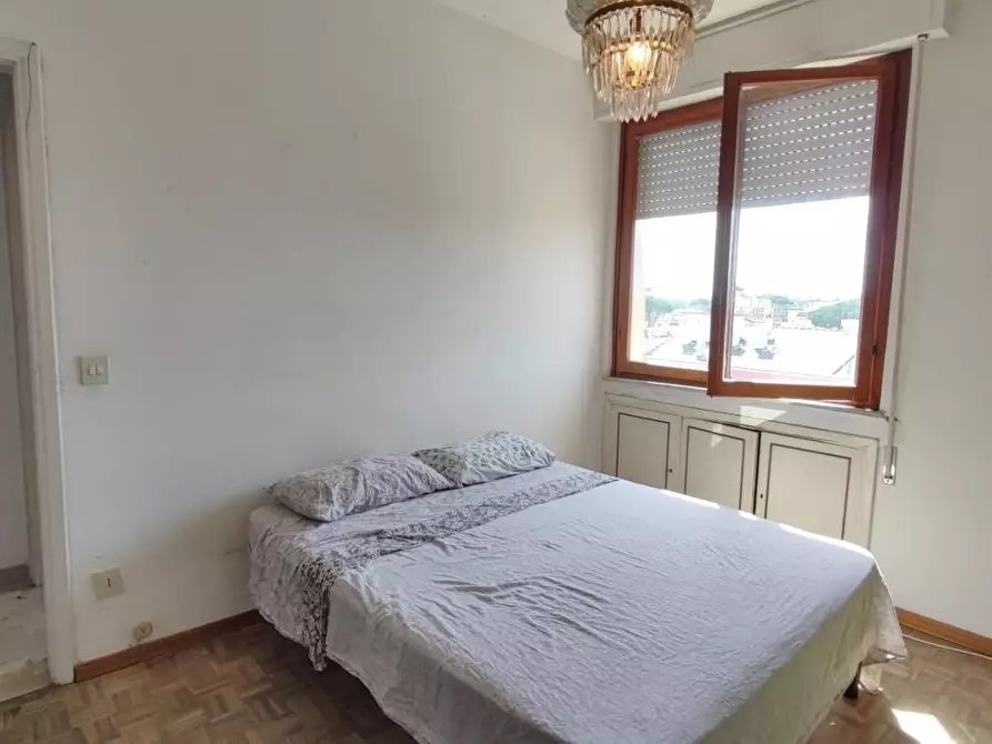 Immagine 15 di Mansarda in vendita  a Viareggio