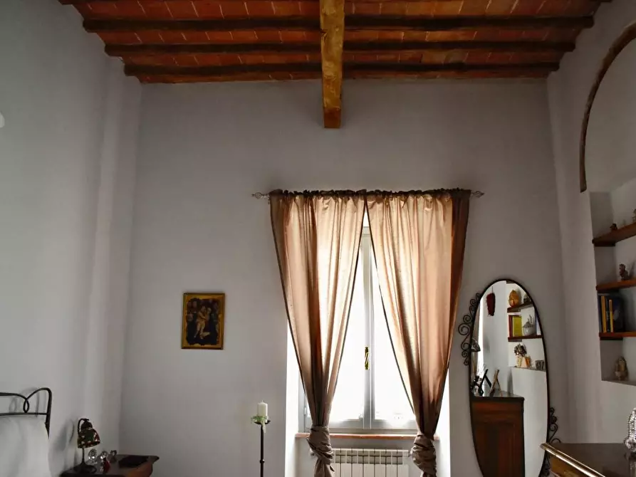 Immagine 10 di Appartamento in vendita  a Colle Di Val D'elsa