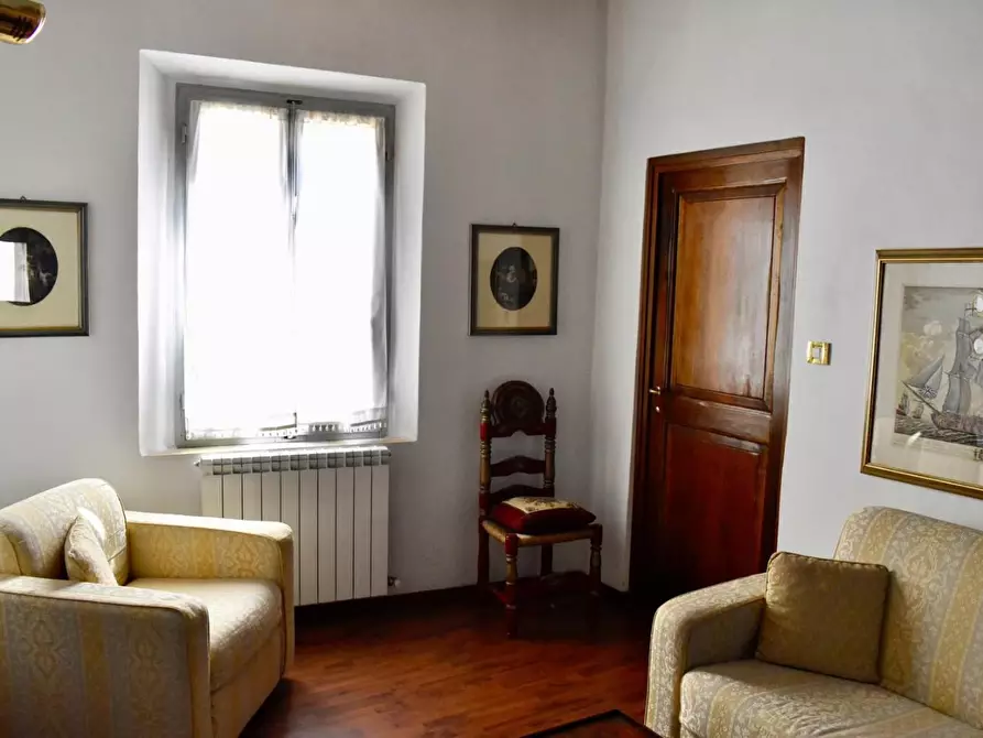 Immagine 9 di Appartamento in vendita  a Colle Di Val D'elsa