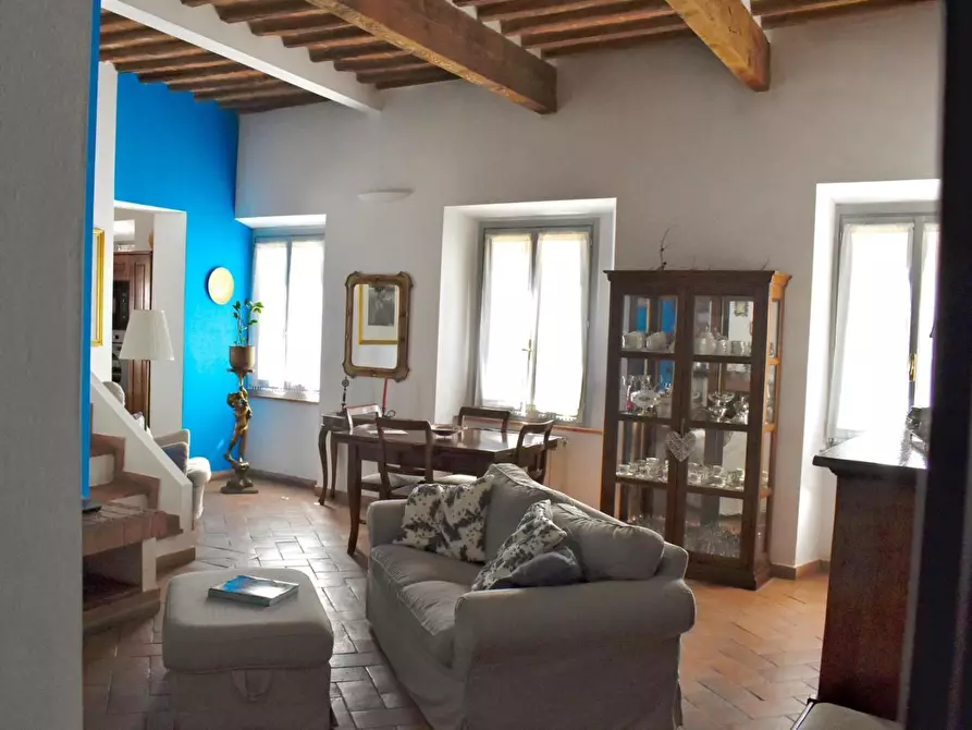 Immagine 2 di Appartamento in vendita  a Colle Di Val D'elsa