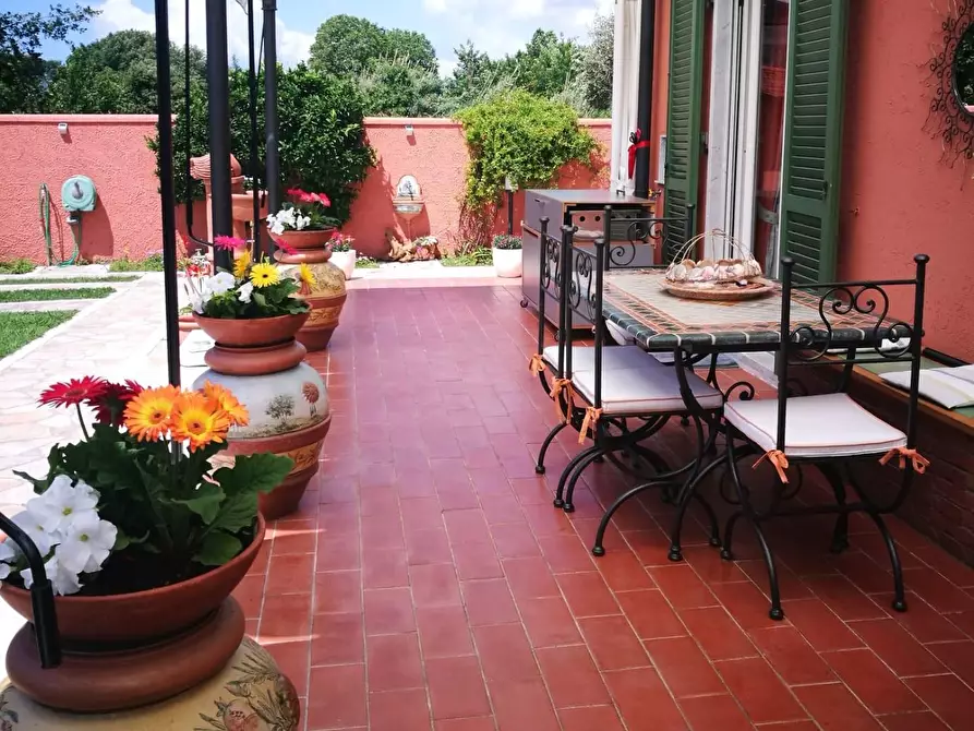 Immagine 14 di Villetta a schiera in vendita  a Carrara