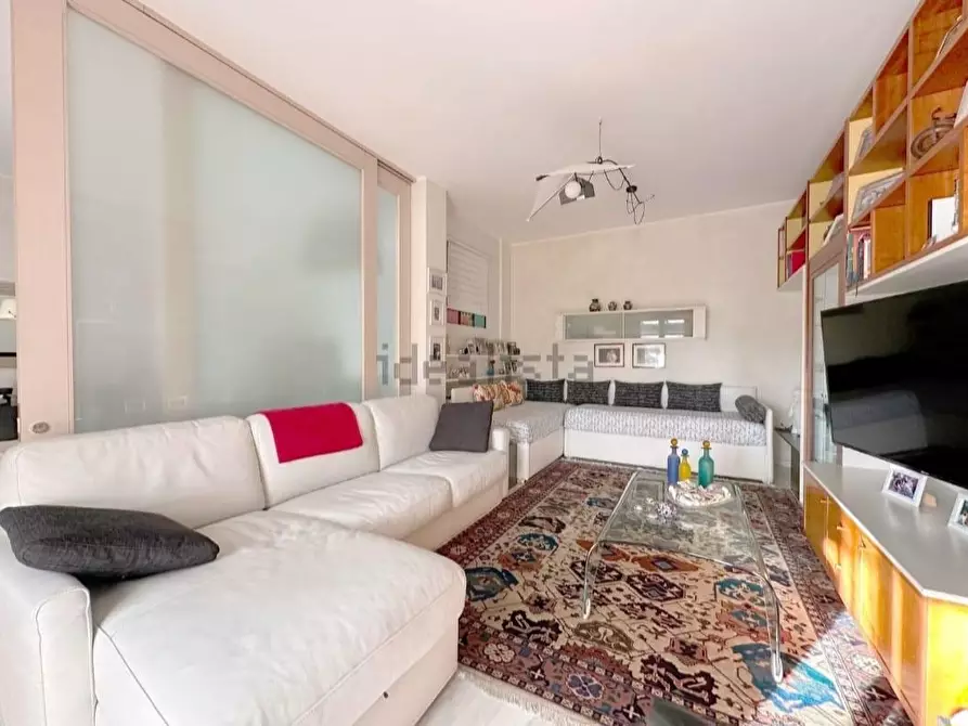 Immagine 22 di Villetta a schiera in vendita  a Carrara