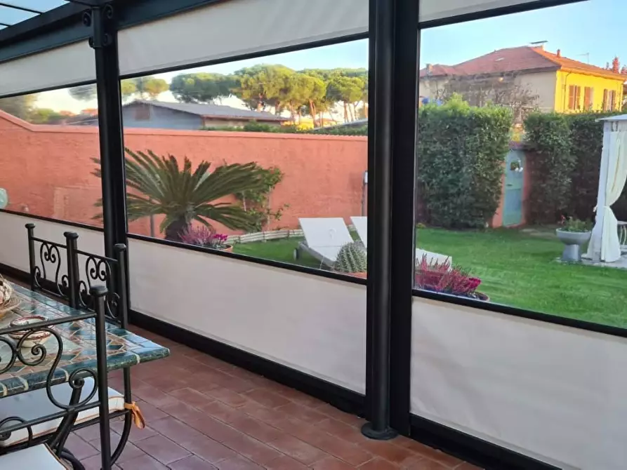 Immagine 8 di Villetta a schiera in vendita  a Carrara