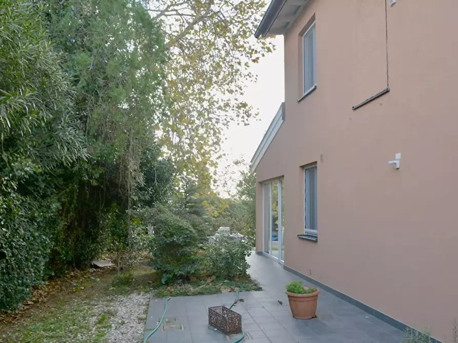 Immagine 7 di Villa in vendita  a San Giuliano Terme