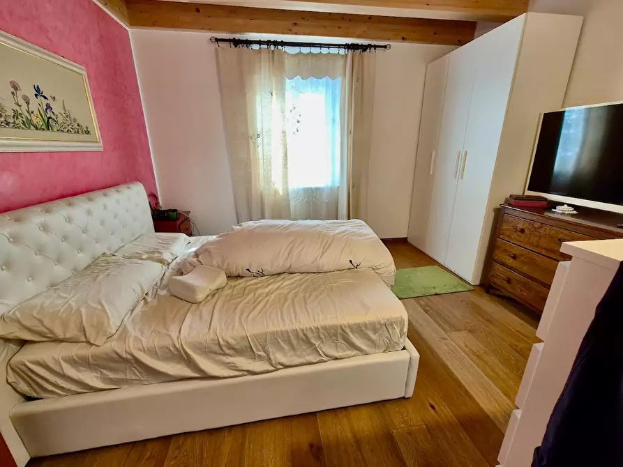 Immagine 32 di Villa in vendita  a San Giuliano Terme