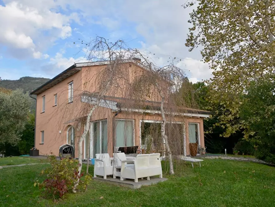 Immagine 3 di Villa in vendita  a San Giuliano Terme