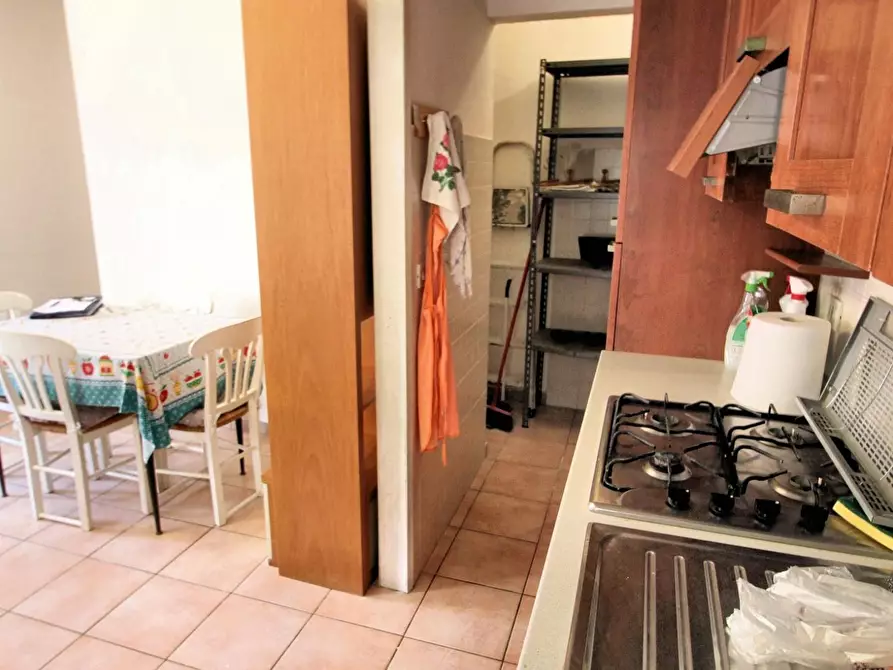 Immagine 10 di Appartamento in vendita  a Calci