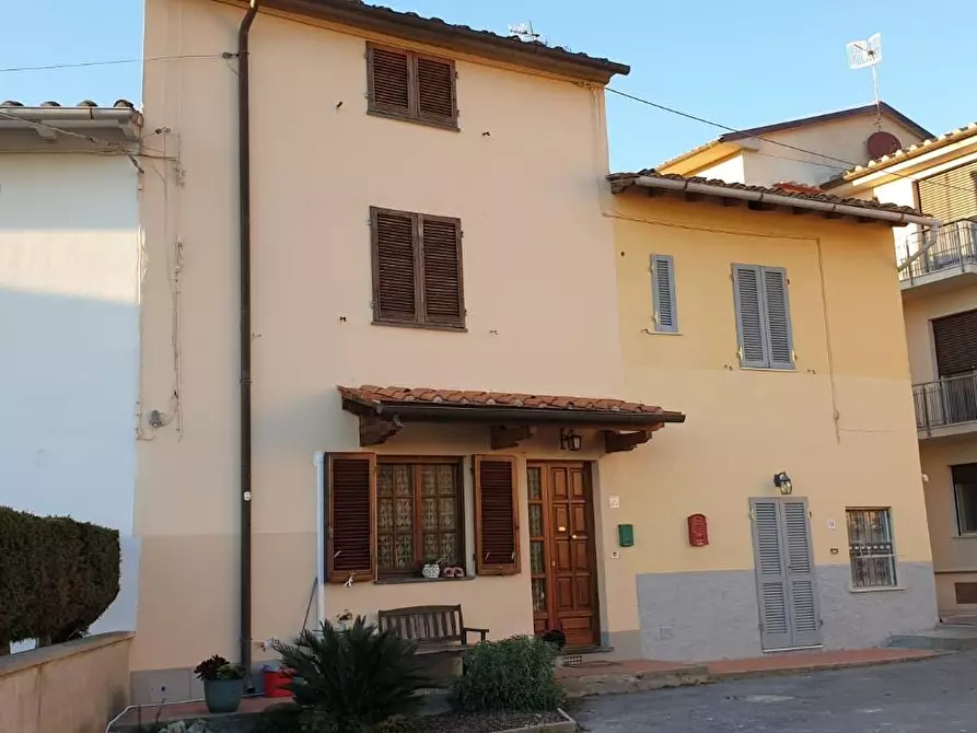 Immagine 5 di Appartamento in vendita  a Calci