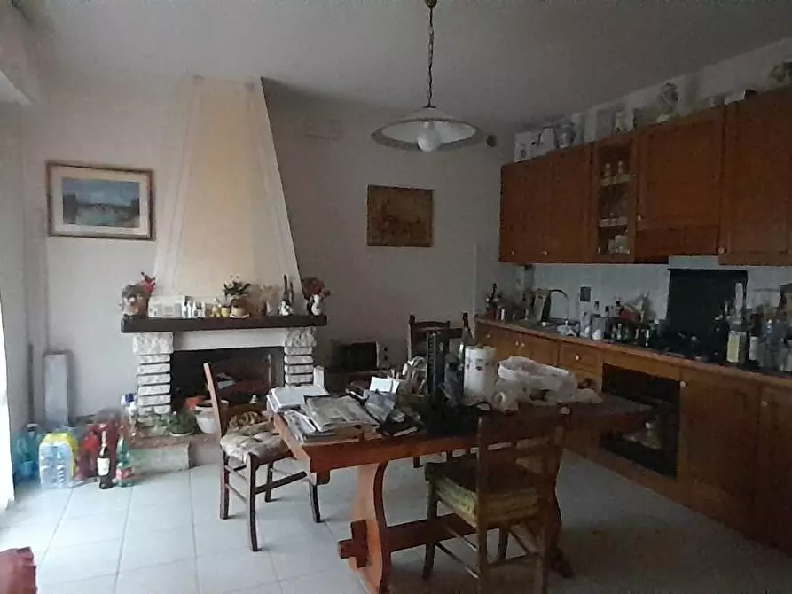 Immagine 1 di Appartamento in vendita  a Uzzano