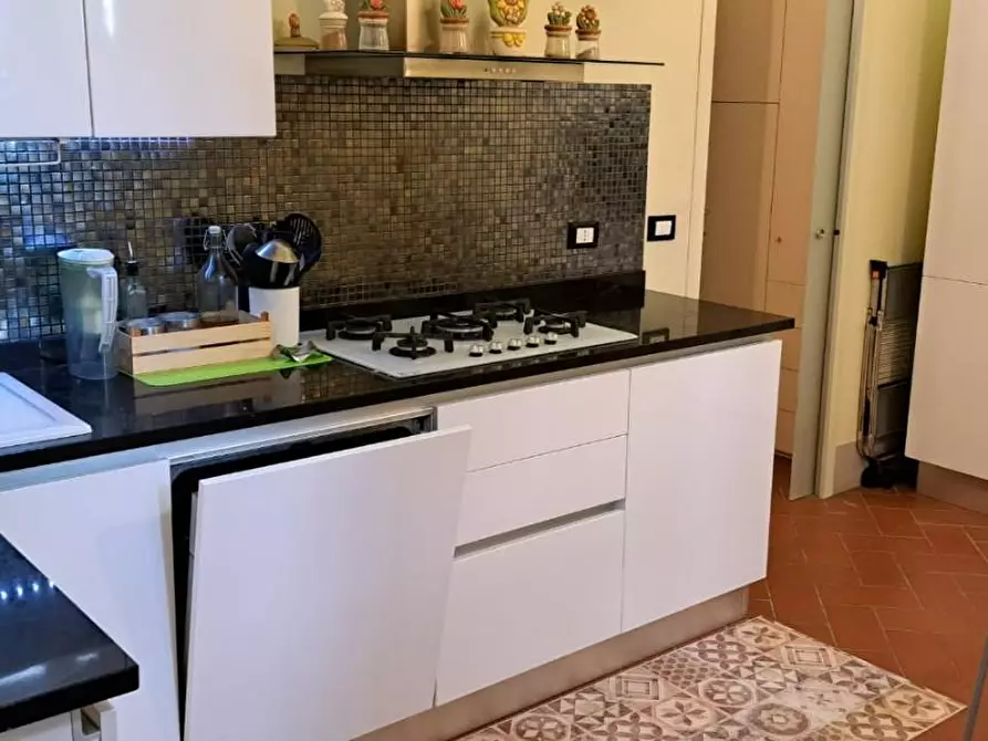 Immagine 4 di Appartamento in vendita  a San Giuliano Terme