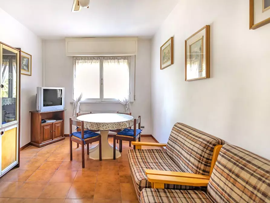 Immagine 8 di Appartamento in vendita  a Ortonovo