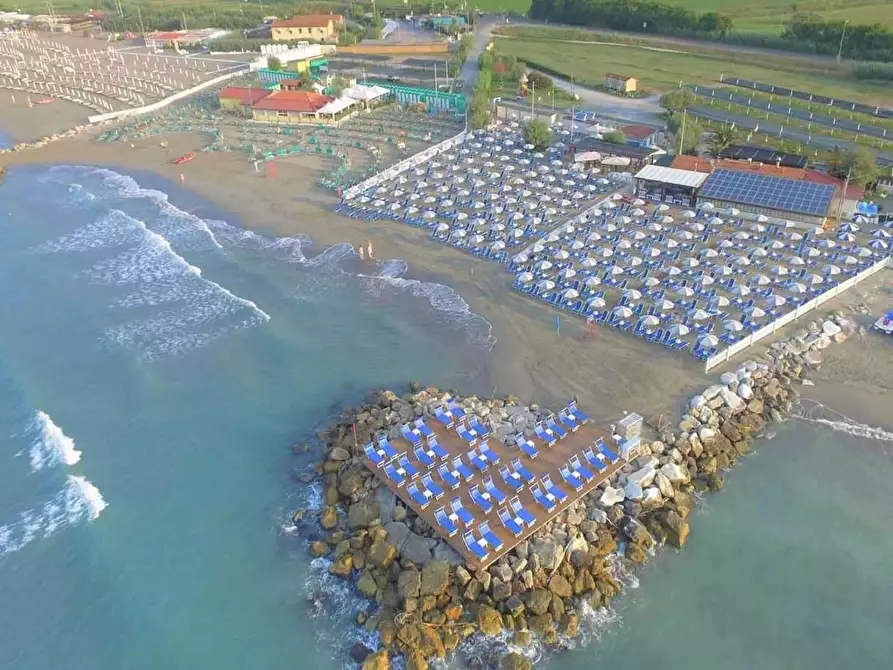 Immagine 6 di Appartamento in vendita  a Ortonovo