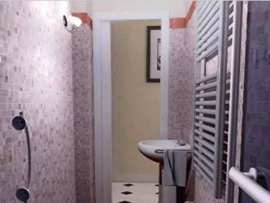 Immagine 6 di Appartamento in vendita  a Pisa