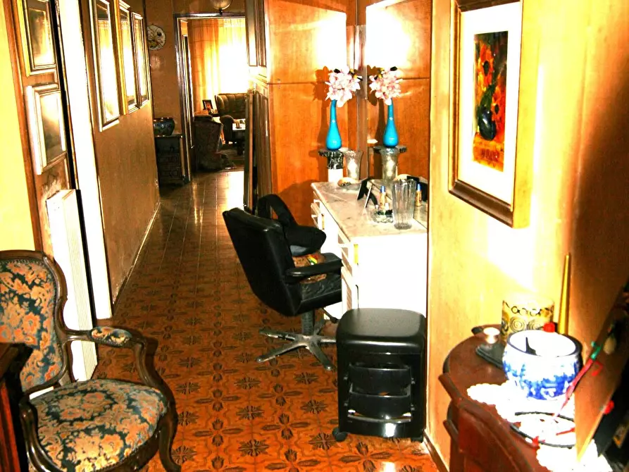 Immagine 3 di Appartamento in vendita  a Carrara