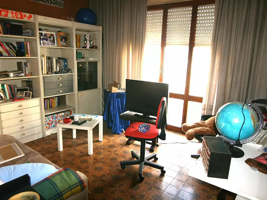 Immagine 2 di Appartamento in vendita  a Carrara