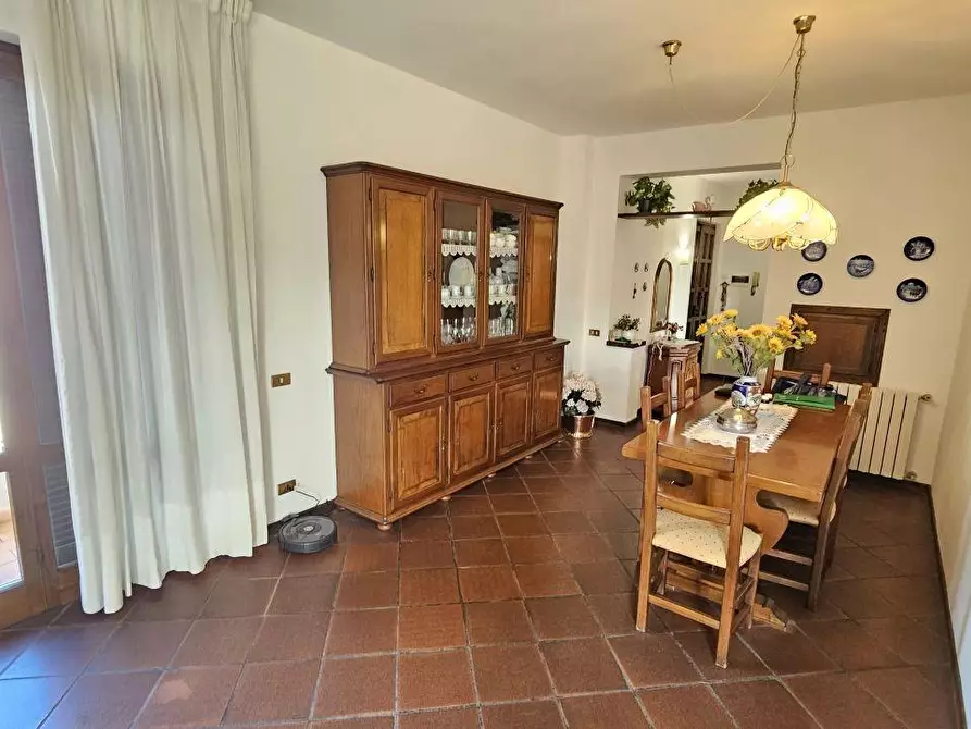 Immagine 6 di Appartamento in vendita  a Massa