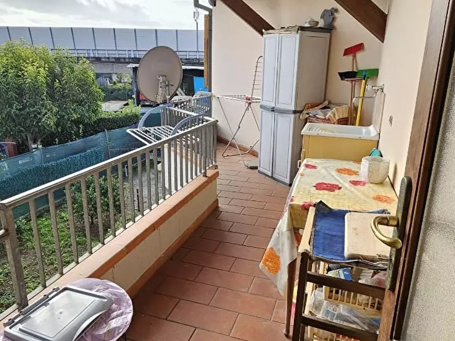 Immagine 19 di Appartamento in vendita  a Massa