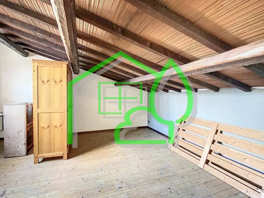 Immagine 15 di Villa in vendita  a Viareggio