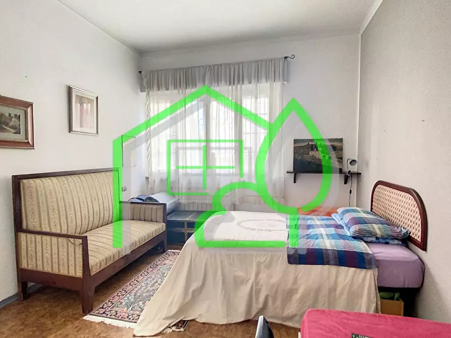 Immagine 6 di Villa in vendita  a Viareggio