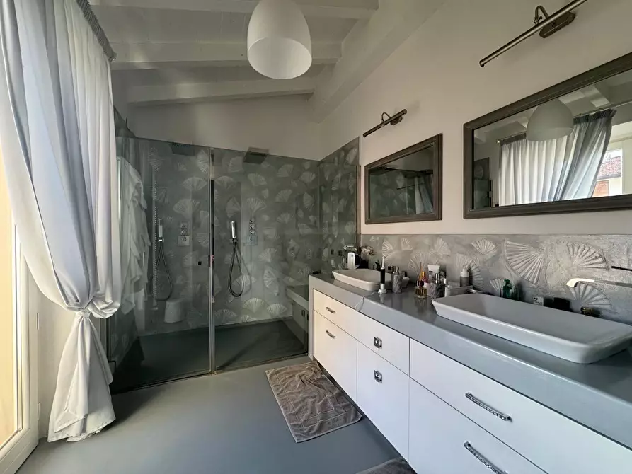 Immagine 28 di Villa in vendita  a Forte Dei Marmi