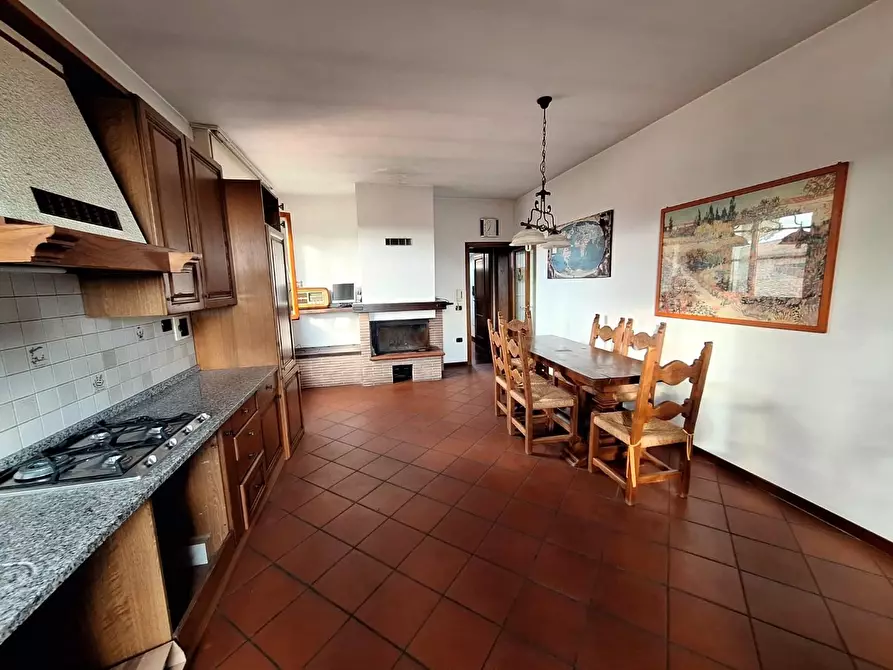 Immagine 17 di Casa bifamiliare in vendita  a Porcari