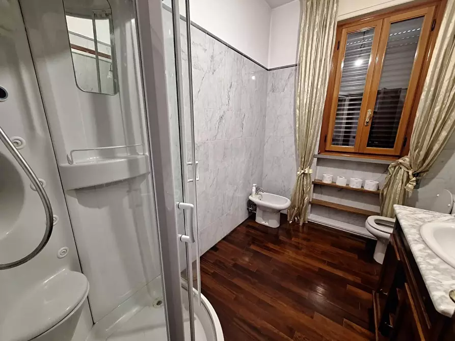 Immagine 25 di Casa bifamiliare in vendita  a Porcari