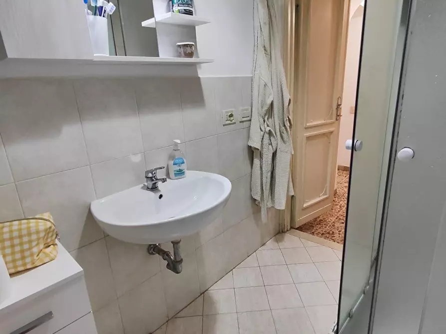 Immagine 10 di Appartamento in affitto  a Pisa