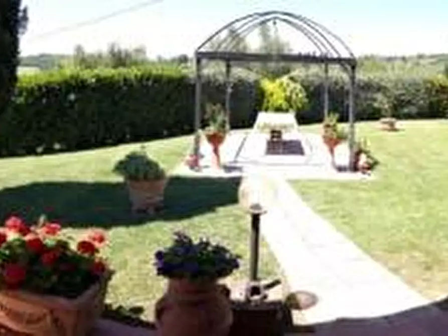 Immagine 6 di Villa in vendita  a Montespertoli