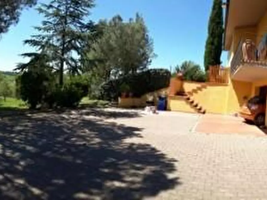Immagine 1 di Villa in vendita  a Montespertoli