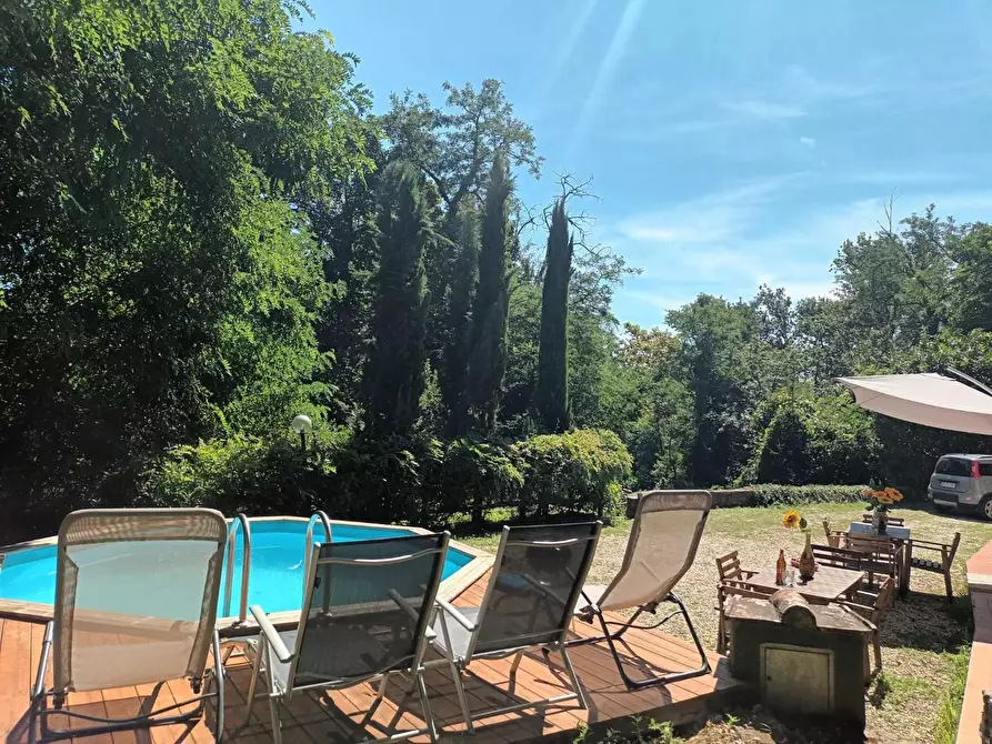 Immagine 13 di Rustico / casale in vendita  a Camaiore