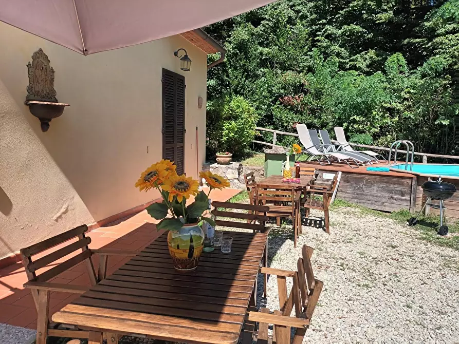 Immagine 11 di Rustico / casale in vendita  a Camaiore