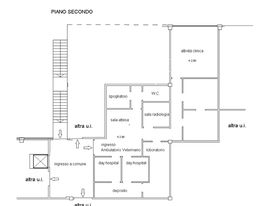 Immagine 2 di Capannone industriale in vendita  a Siena
