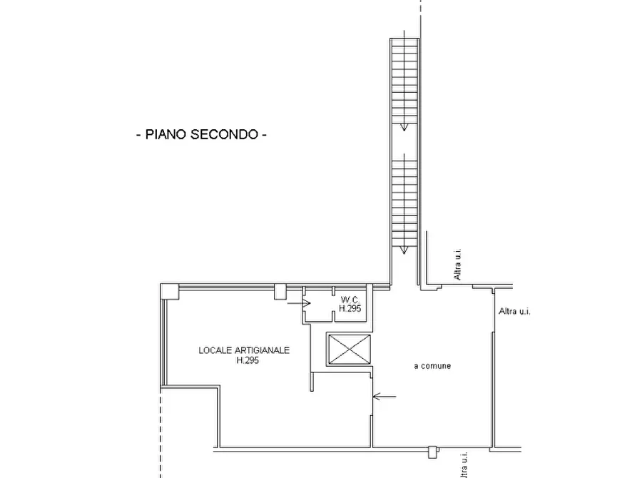 Immagine 3 di Capannone industriale in vendita  a Siena