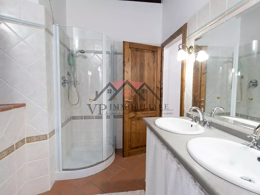 Immagine 17 di Appartamento in vendita  a Castelnuovo Val Di Cecina