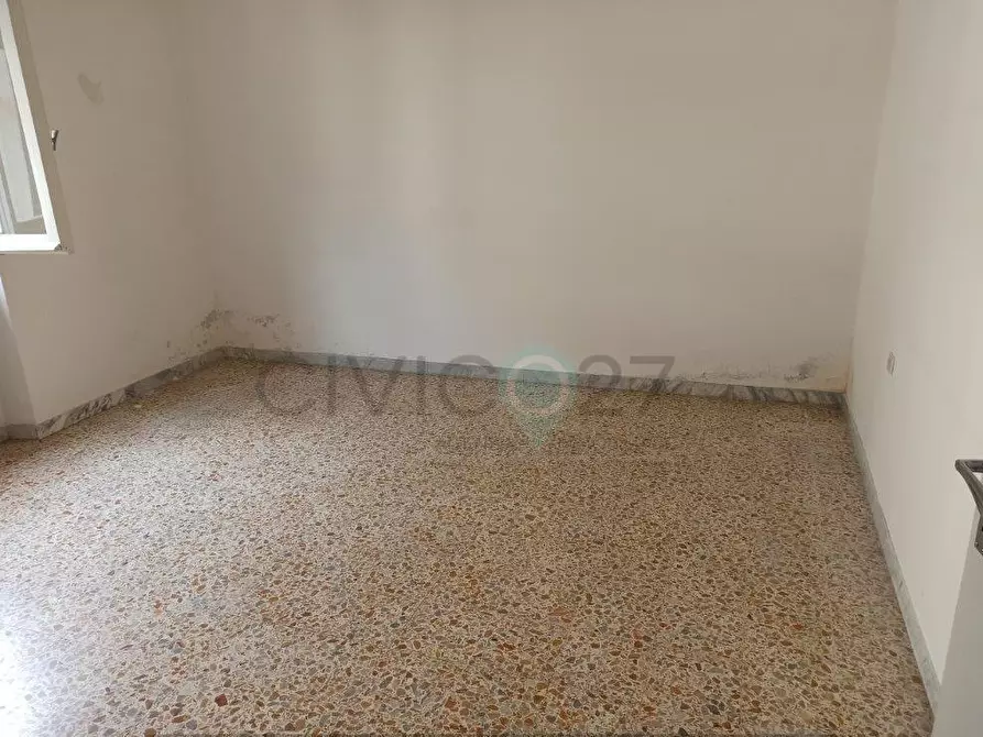 Immagine 9 di Appartamento in vendita  a Massa