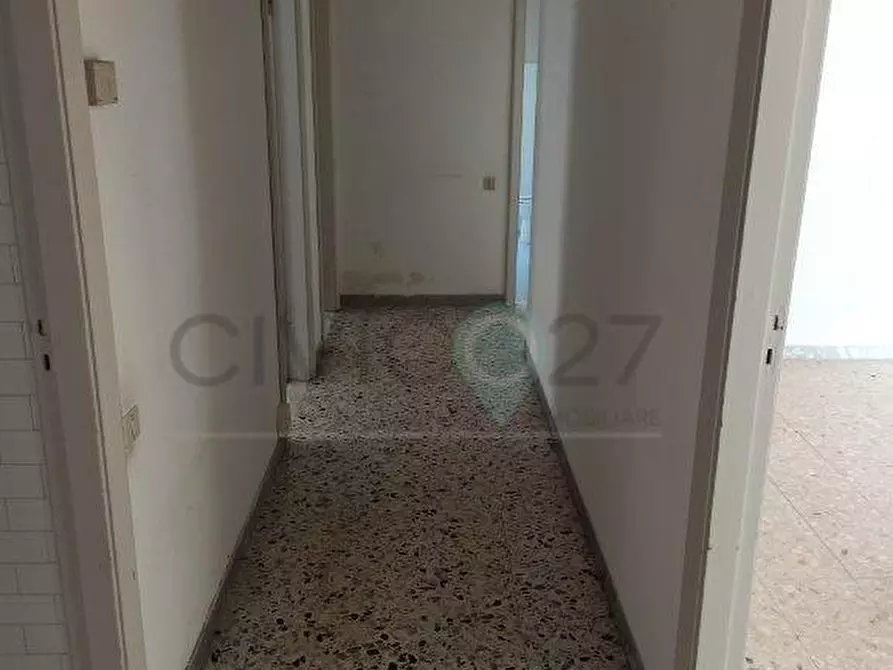 Immagine 3 di Appartamento in vendita  a Massa