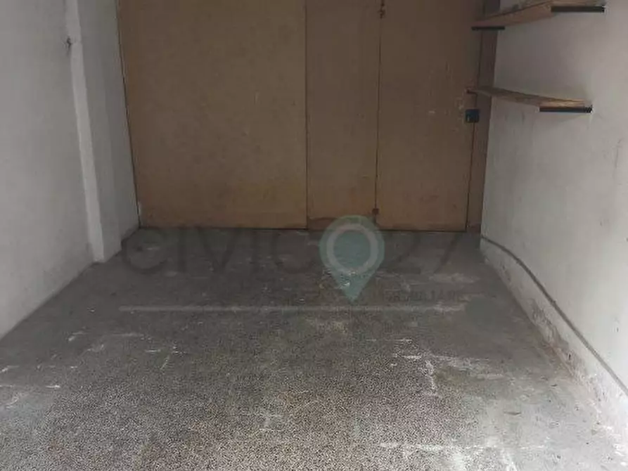 Immagine 5 di Appartamento in vendita  a Massa