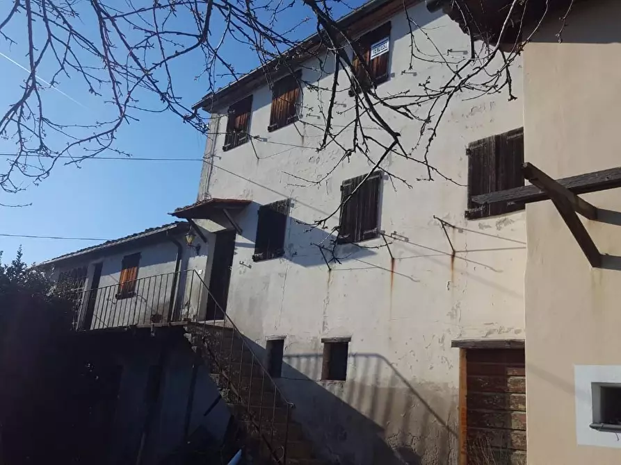 Immagine 8 di Rustico / casale in vendita  a Capannori