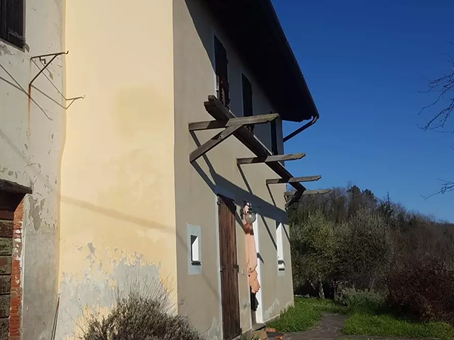 Immagine 11 di Rustico / casale in vendita  a Capannori