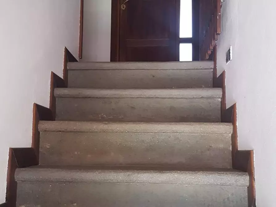 Immagine 10 di Rustico / casale in vendita  a Capannori