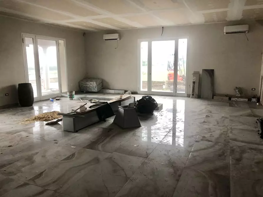 Immagine 2 di Locale commerciale in vendita  a Castelfranco Di Sotto