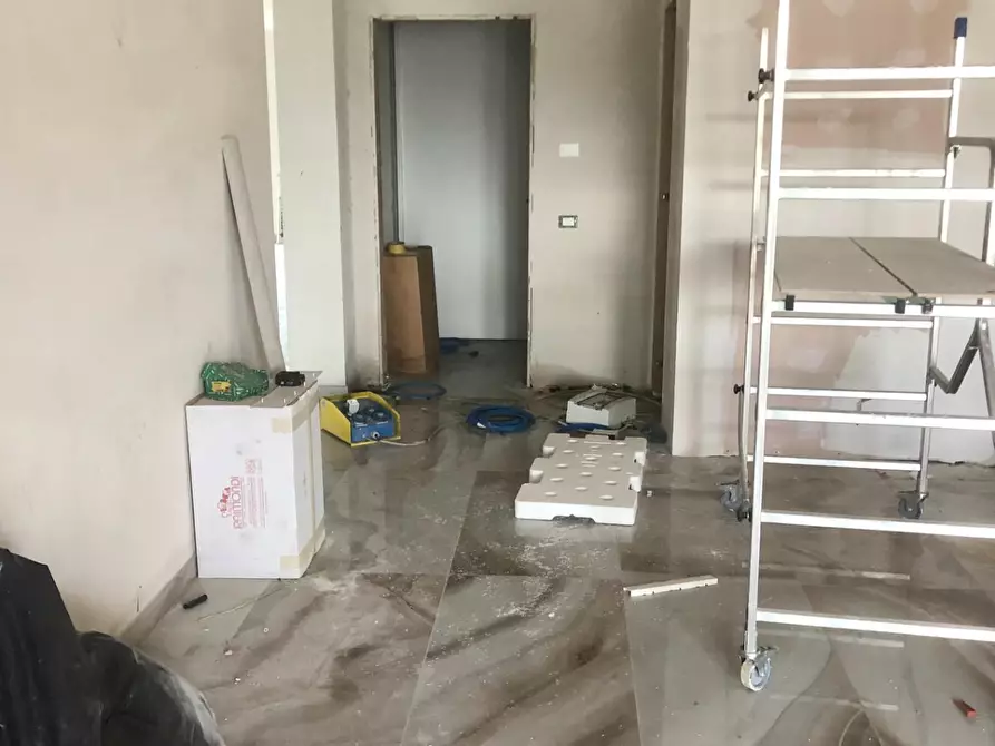 Immagine 3 di Locale commerciale in vendita  a Castelfranco Di Sotto