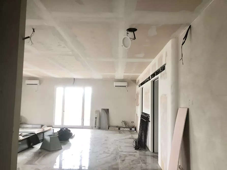 Immagine 7 di Locale commerciale in vendita  a Castelfranco Di Sotto